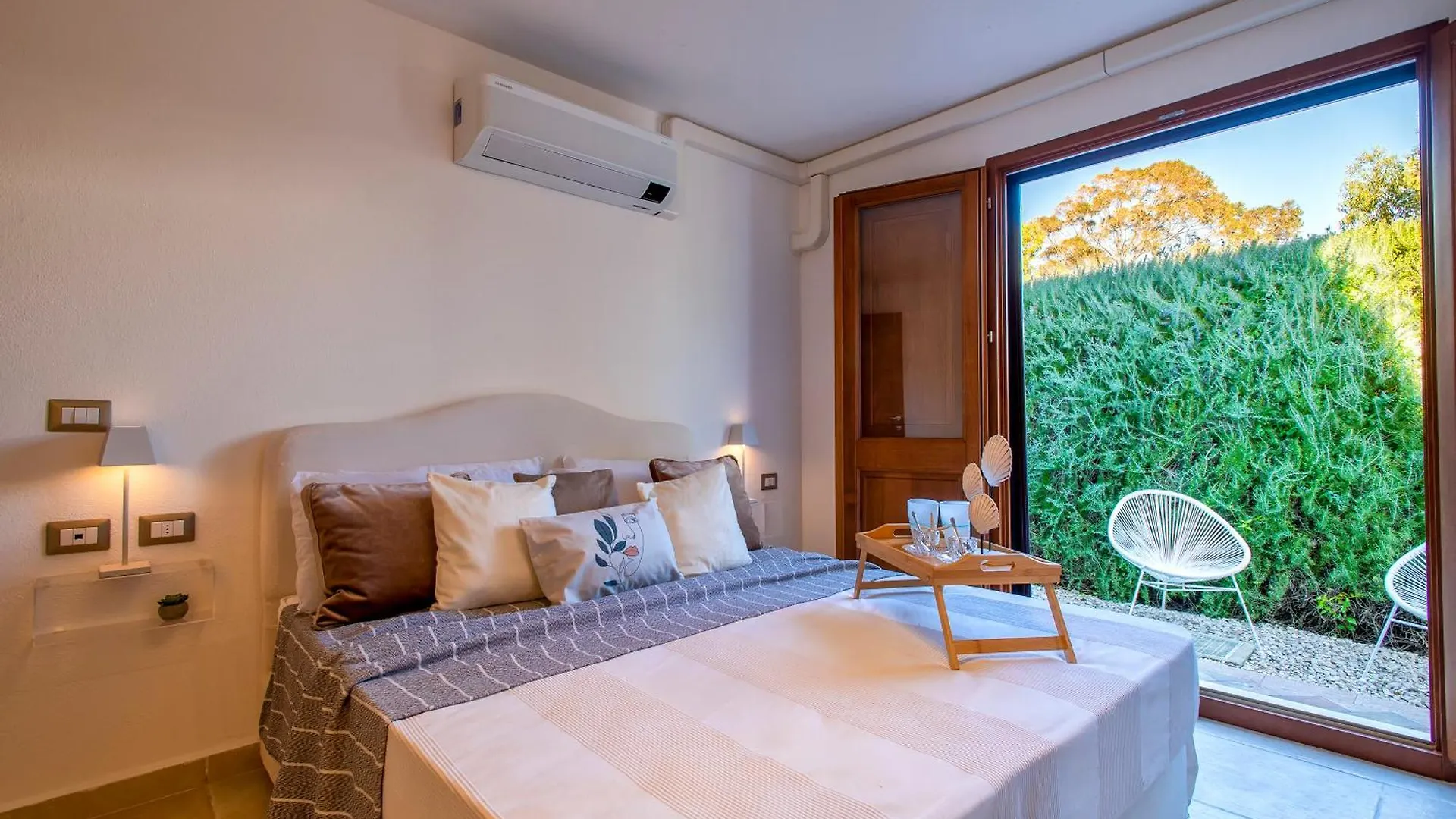 Sardinia Re - Villa Fioretta Flowers Apartments Olmedo