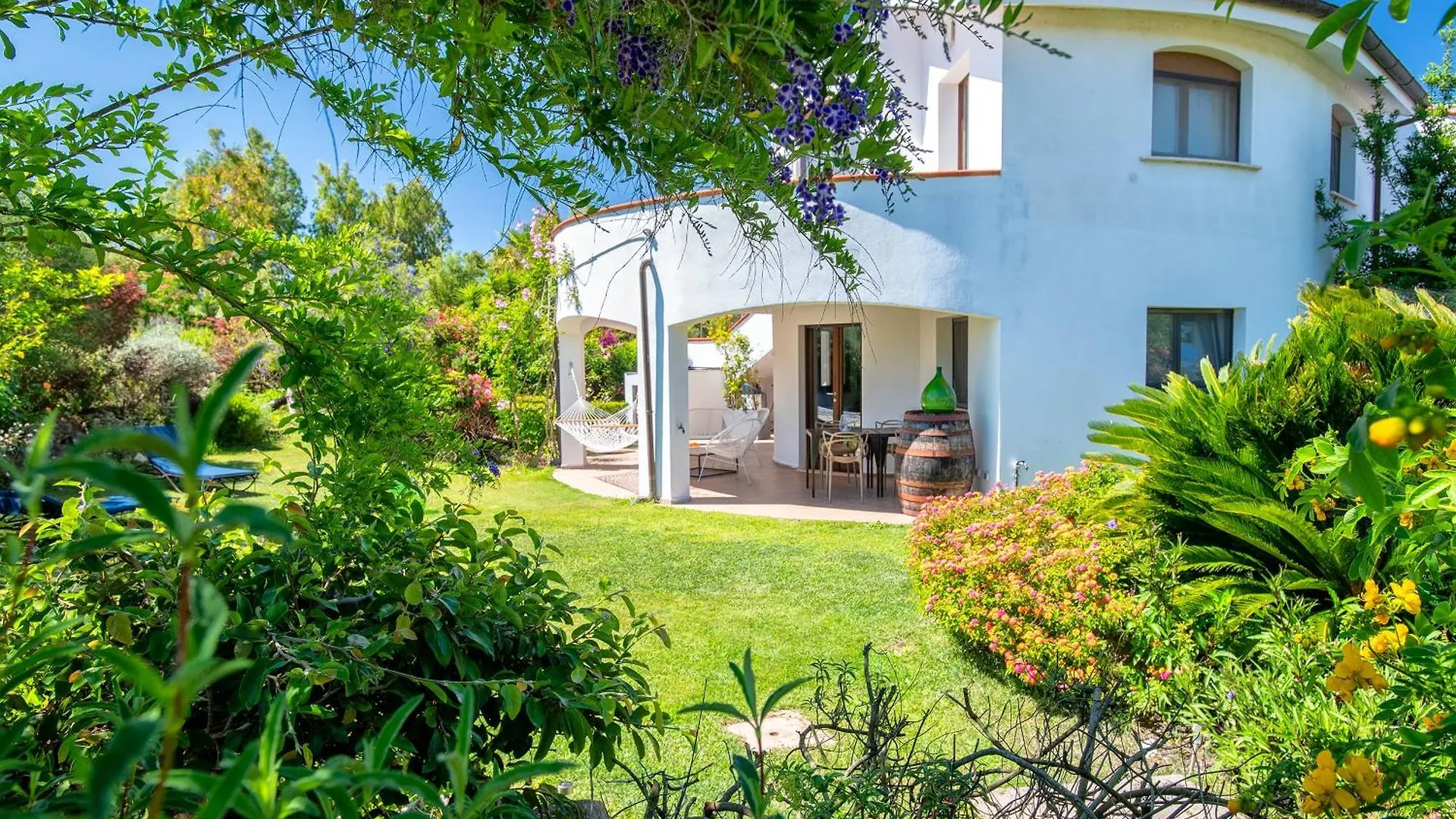 Sardinia Re - Villa Fioretta Flowers Apartments Olmedo Italy