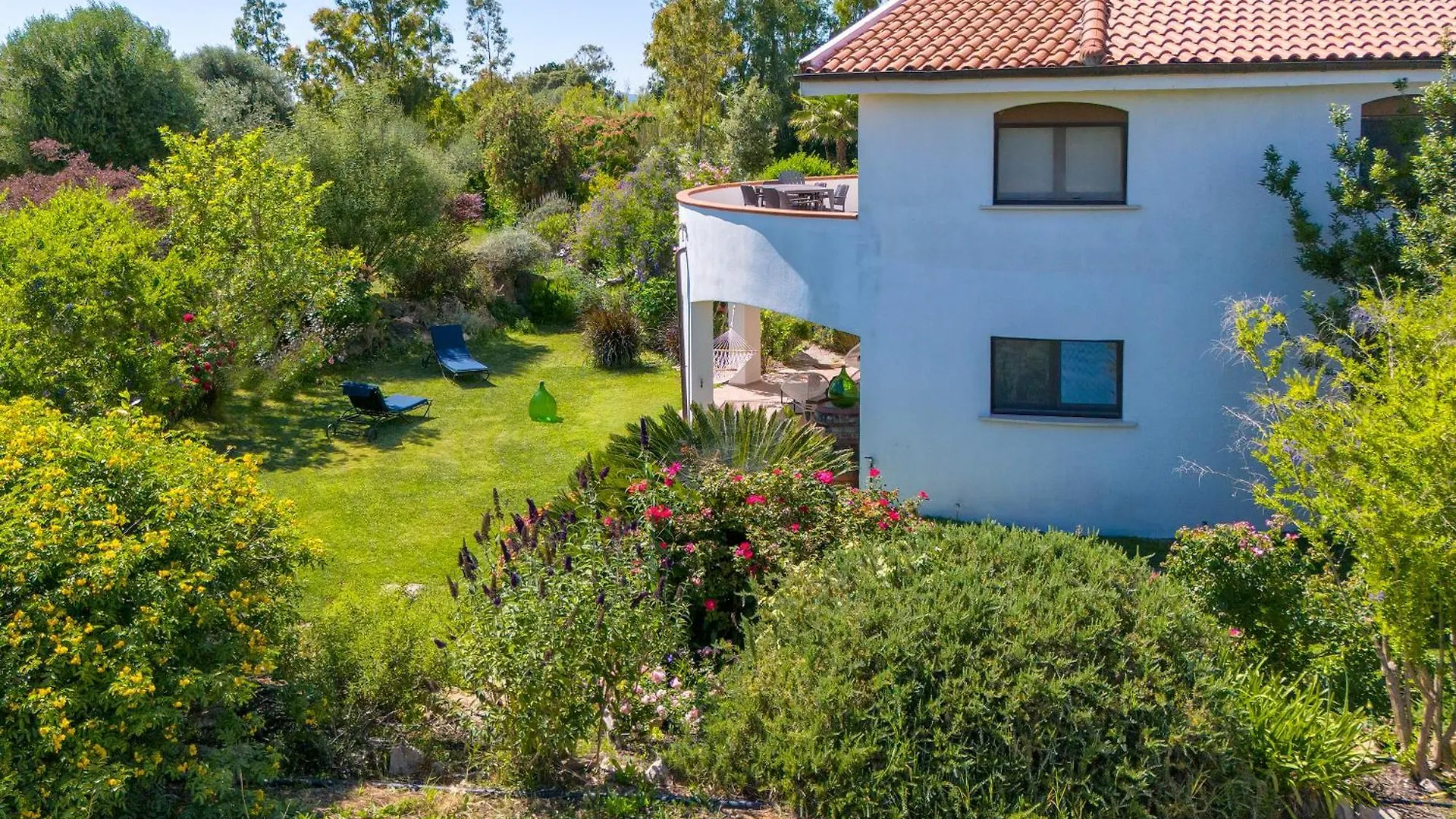Sardinia Re - Villa Fioretta Flowers Apartments Olmedo Italy