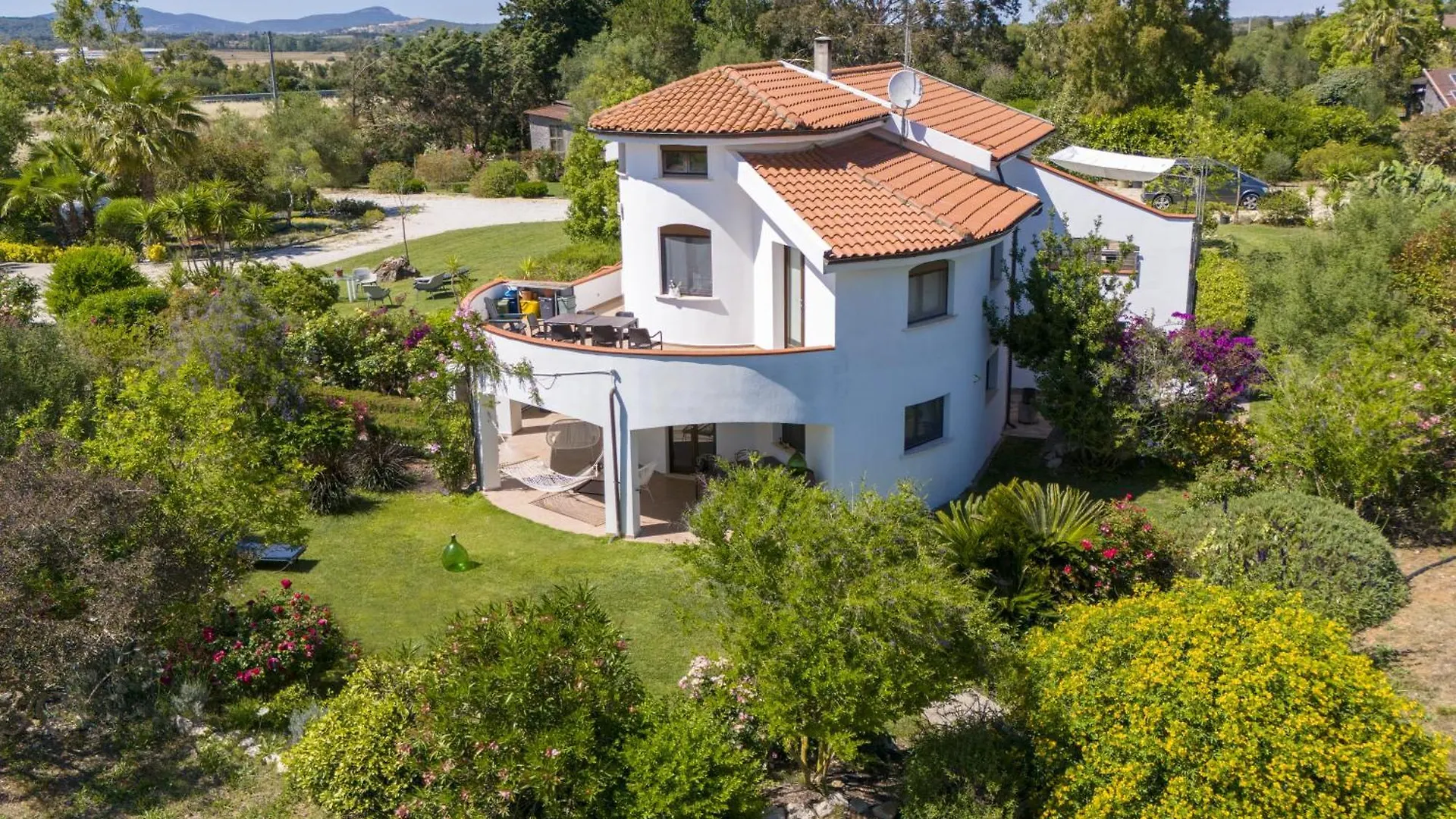 Sardinia Re - Villa Fioretta Flowers Apartments Olmedo Italy