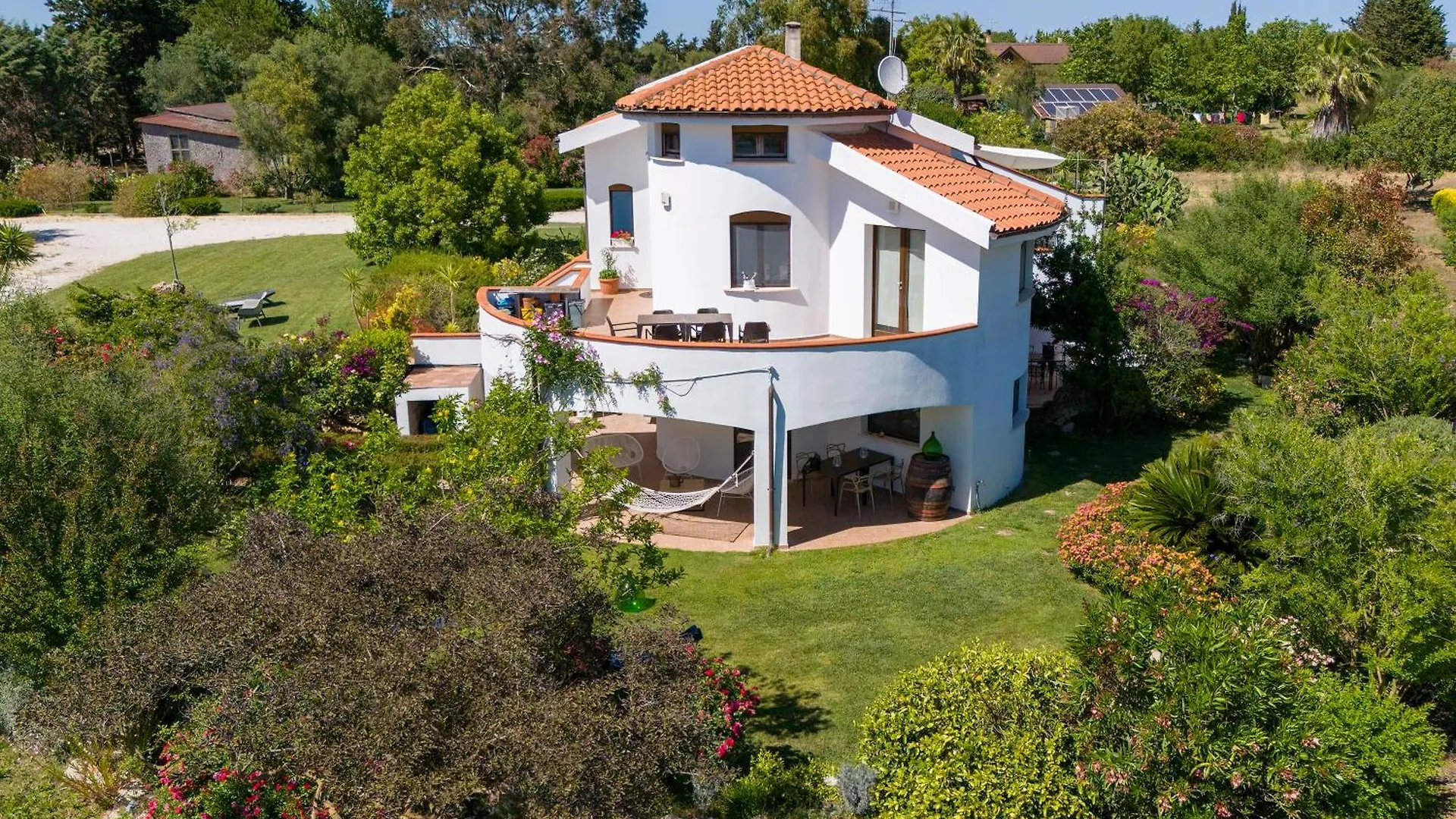 Sardinia Re - Villa Fioretta Flowers Apartments Olmedo 0*,  Italy