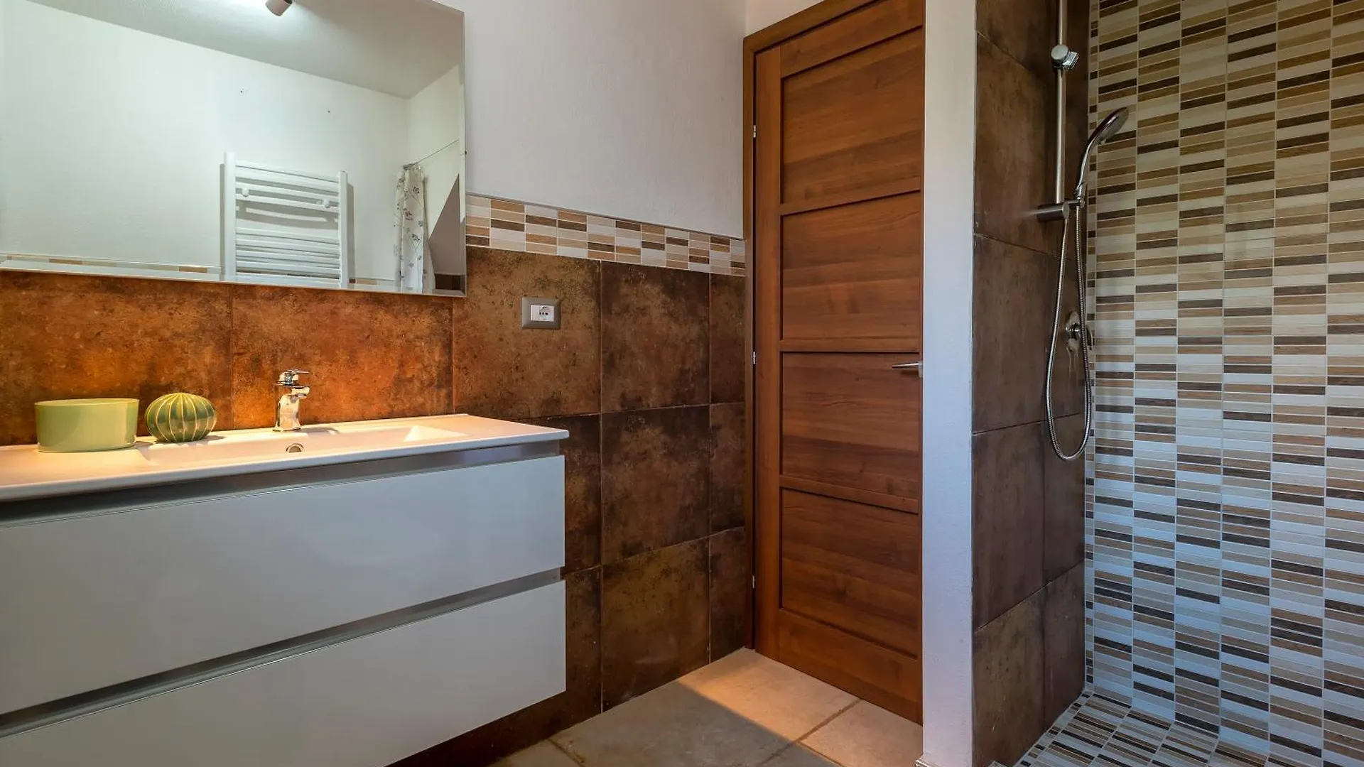 Sardinia Re - Villa Fioretta Flowers Apartments Olmedo Italy